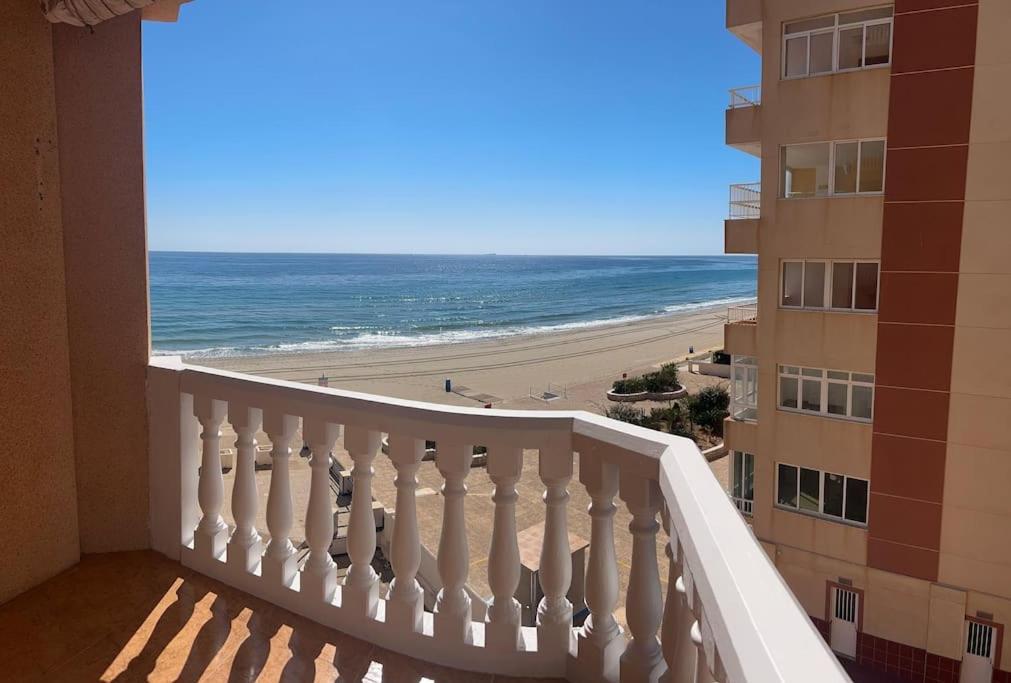 Estudio Con Piscina En 1ª Linea Apartment